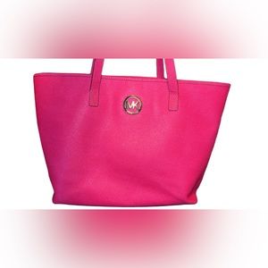 Hot pink jet set Michael Kors tote